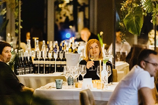 «Baltic Beach Hotel & SPA» piedāvā: Wine Casino Dinner Jūrmalā